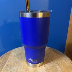 YETI 887 ML TUMBLER